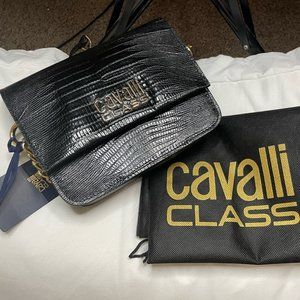 Tejus Black Leather Shoulder Bag